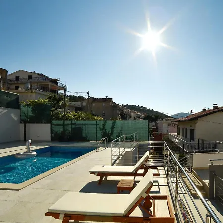 Apartmani Antonia Trogir Exterior photo